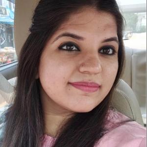 Himanshi Vaswani image