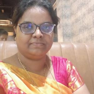 Manikumari image