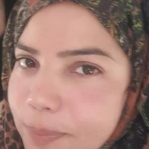 Esra Javed image