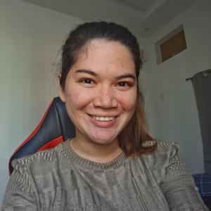 Chloe image