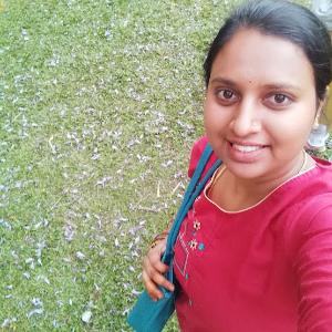 Muthumeena R image