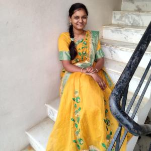 Ananthi.V image