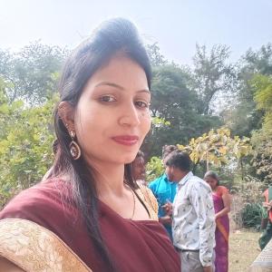 Pinky Gidwani Bajaj image