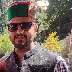 Amol Sharma image