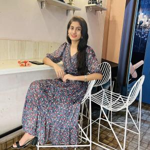 Sharmeen Khan image