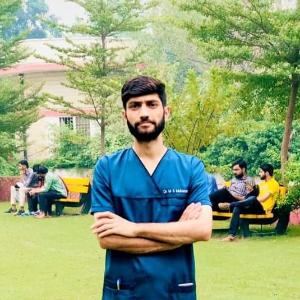 Dr M Saqlain image