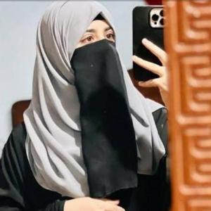 Fiza Batool image