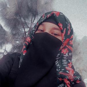 Nayab Naveed image