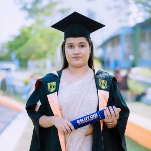 Tharuka Dilshani image
