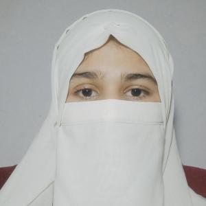 Alina Hakim image