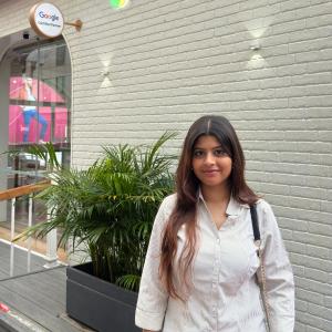 Gauri Tiwari image