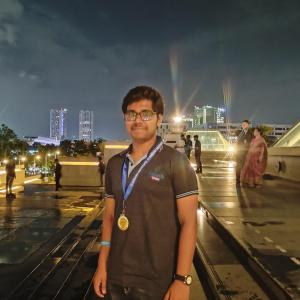 Rohan Bakshi image
