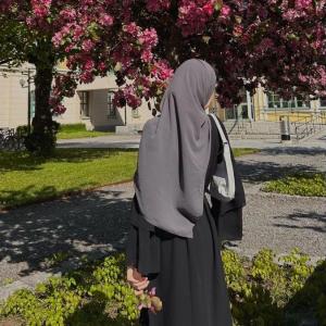 Hafsa Yusuf image
