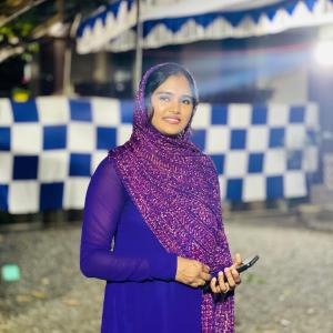 Amina Bakker image