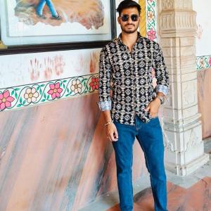 Ravi Verma image