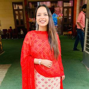 Classes By Komal Gupta image