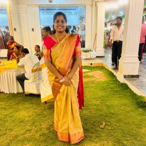 M L Vidhya image