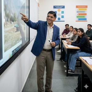 Dr Nagesh Mantravadi image