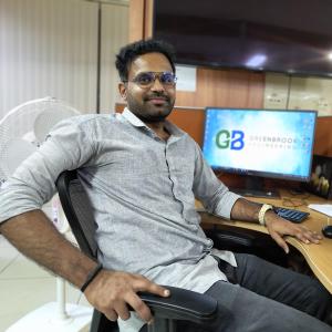 Karthik Velumani image