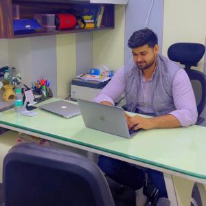 Ravi Bhardwaj image