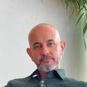 Dr Diamond image