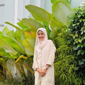 Thasni image