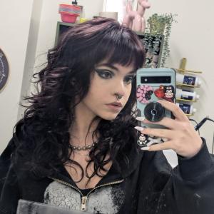 Lucy R. image