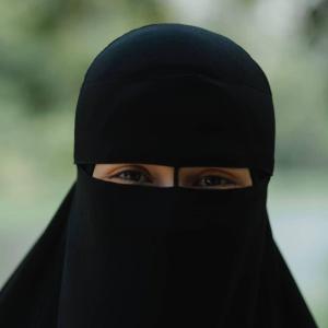 Adele Zoobi image